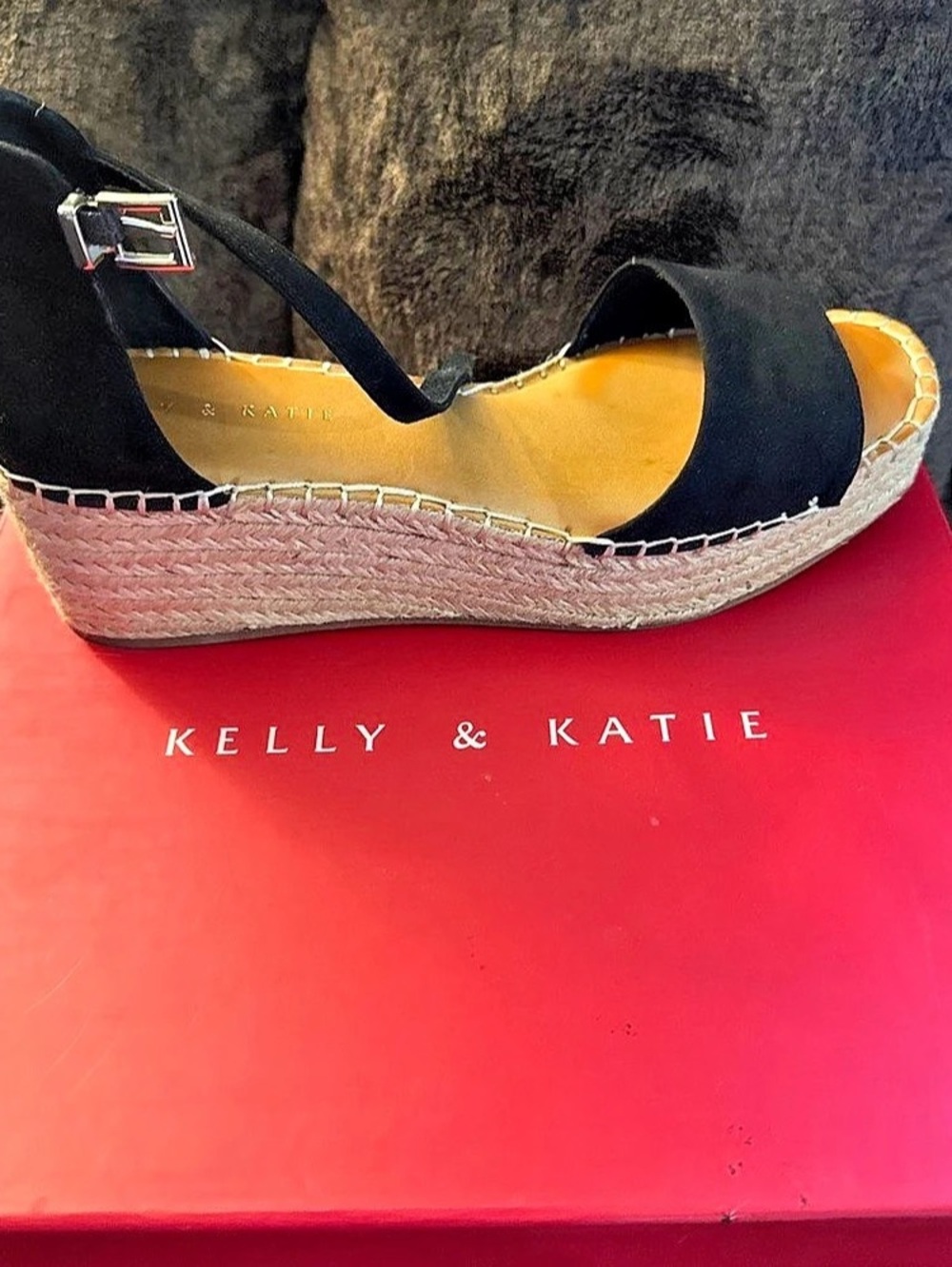 Kelly & Katie Black & Beige Espadrille Wedge Sandals US 9.5